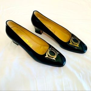 Salvatore Ferragamo Black Calfskin Pumps Firenze